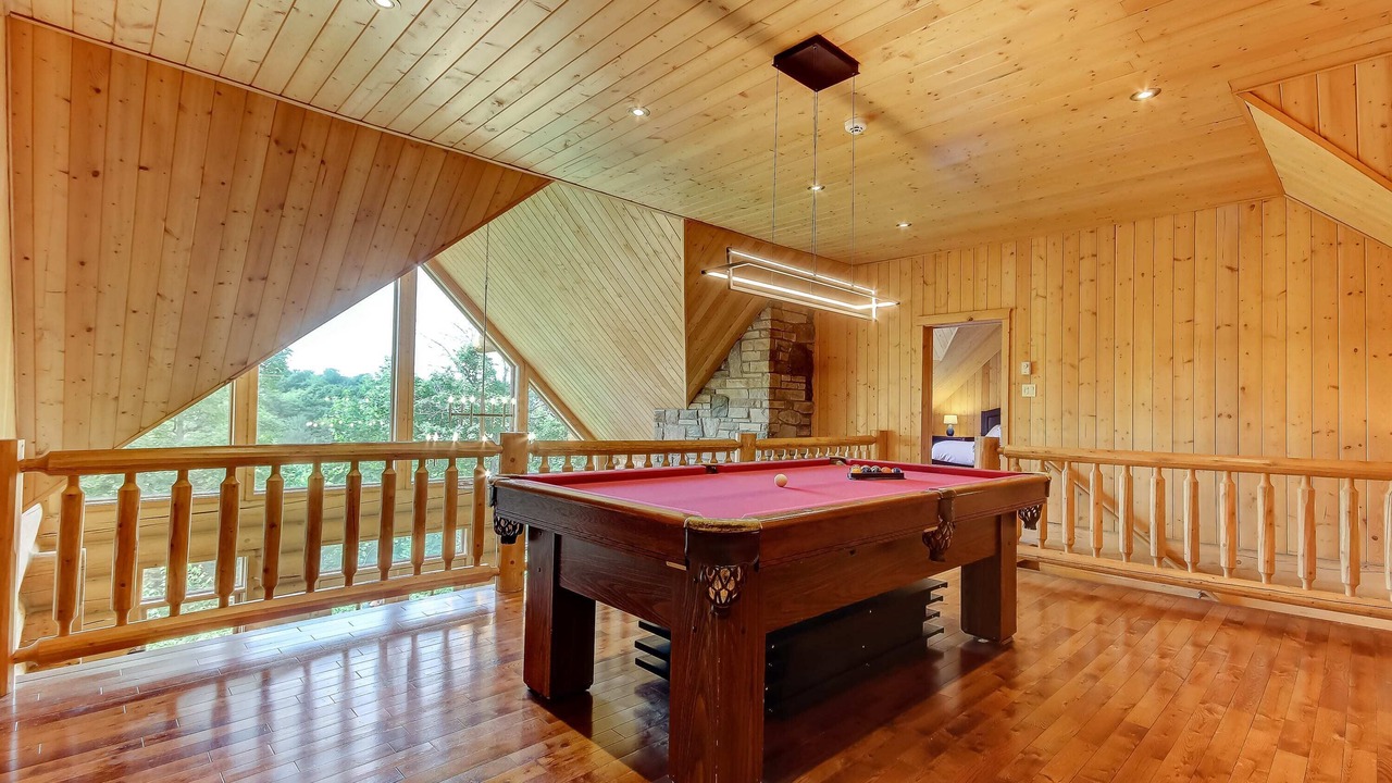 Photo of Bedroom in Fiddler Lake Resort