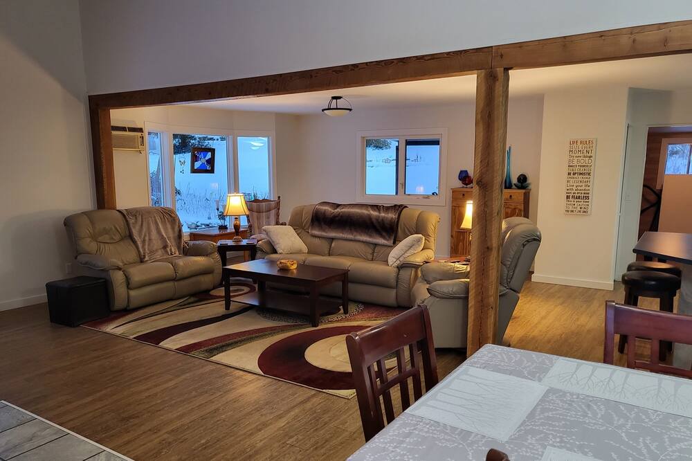 Photo of Livingroom in Blind Bay