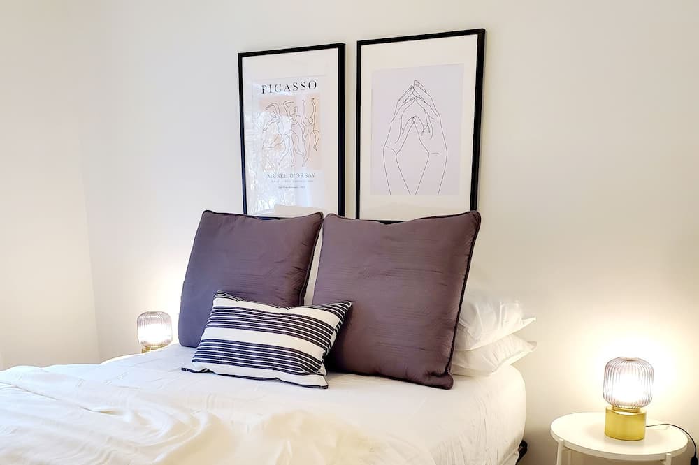 Photo of Bedroom in West Sechelt
