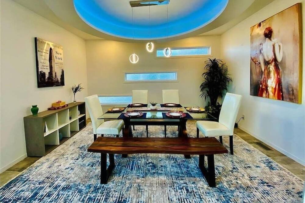 Photo of Livingroom in Southwest Mission