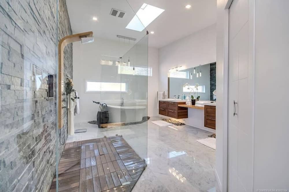 Photo of Bathroom in Southwest Mission