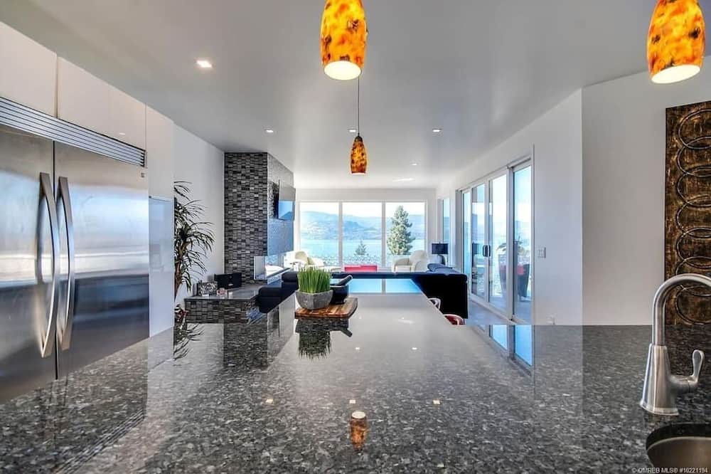 Photo of Kitchen in Southwest Mission