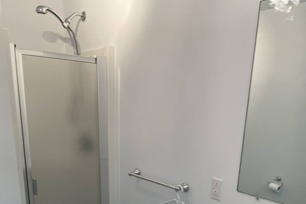 Photo of Bathroom in Masson-Angers