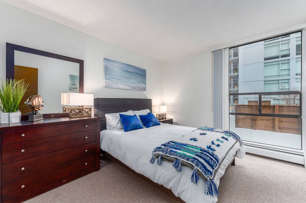 Photo of Bedroom in Central Lonsdale