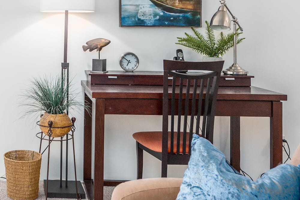 Photo of Livingroom in Central Lonsdale