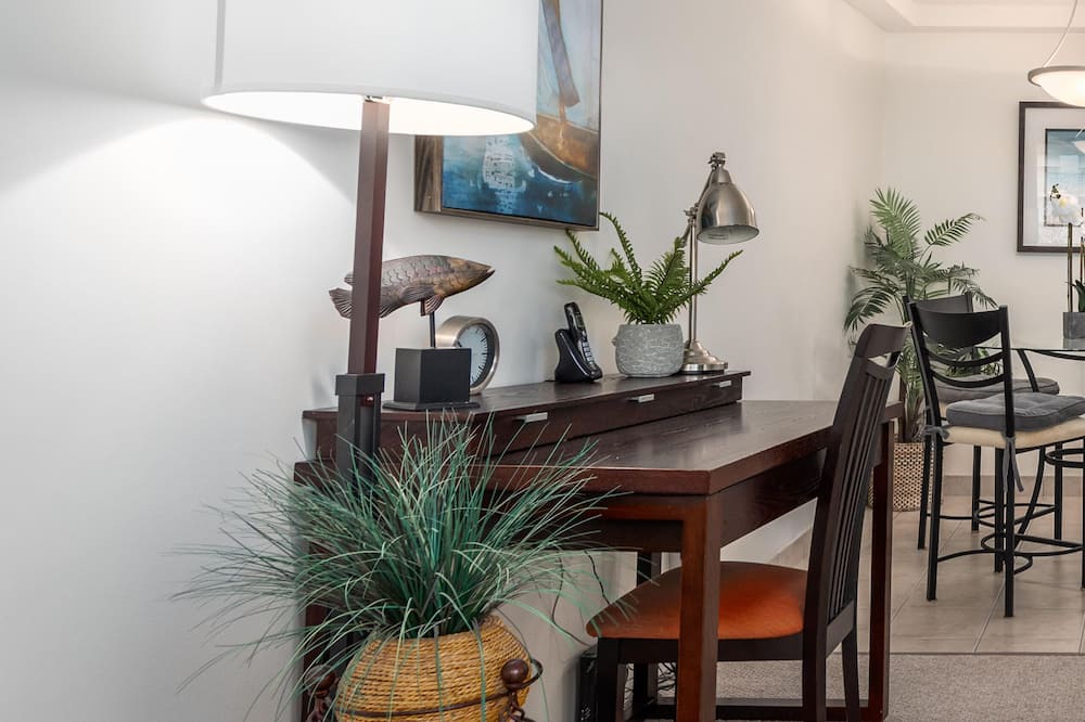 Photo of Bedroom in Central Lonsdale