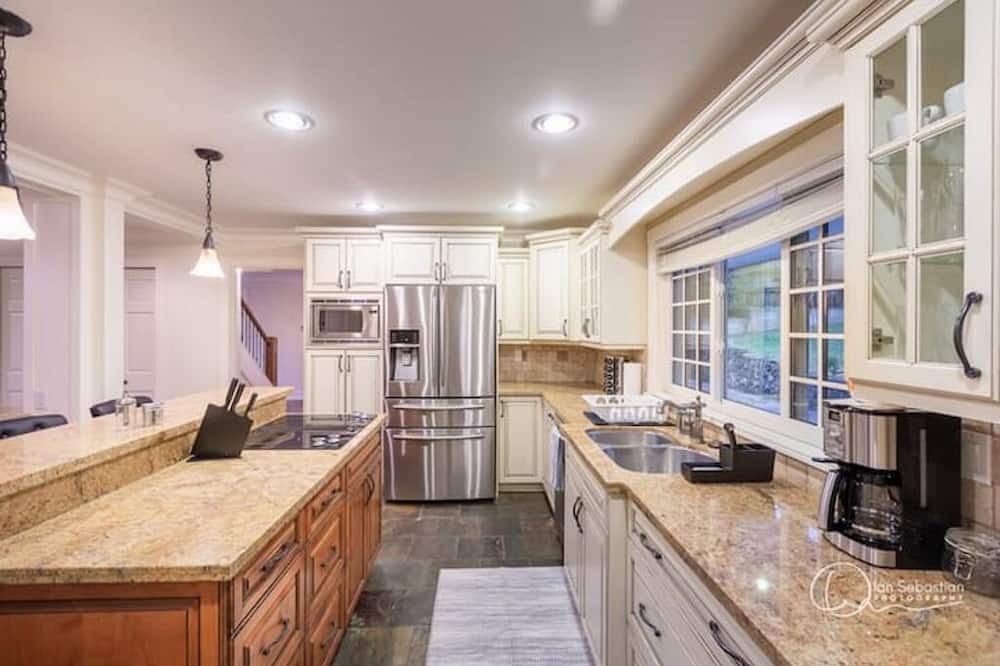 Photo of Kitchen in Newton
