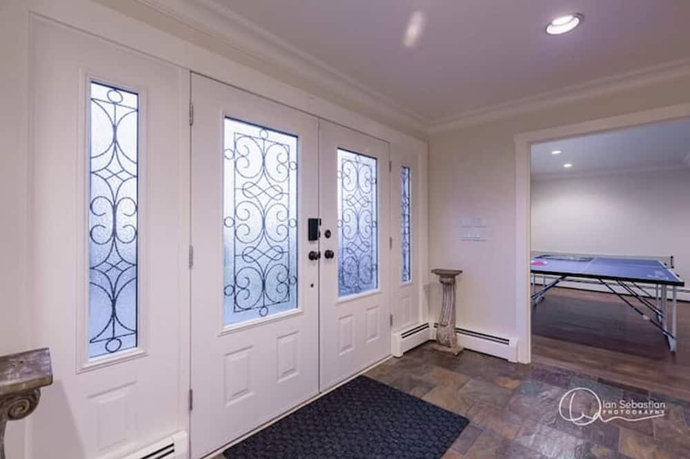Photo of Bedroom in Newton