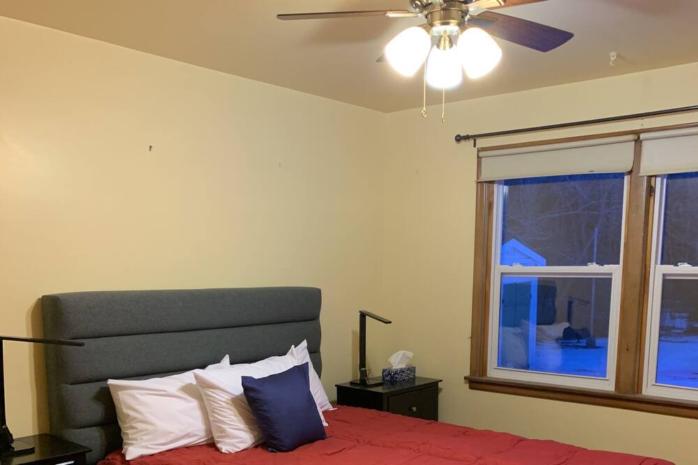 Photo of Bedroom in Grand Lake