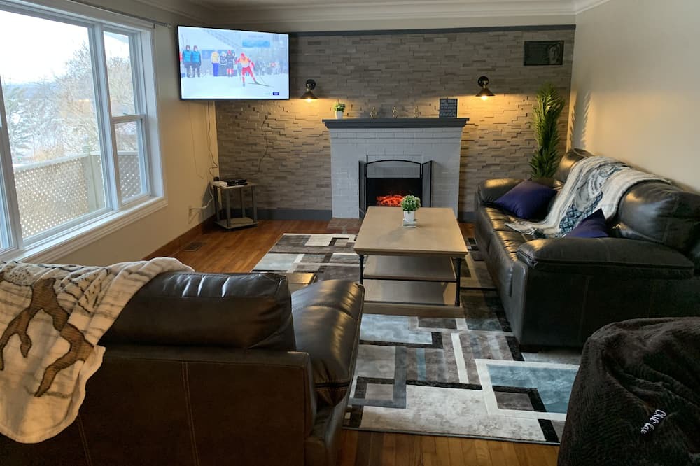Photo of Livingroom in Grand Lake