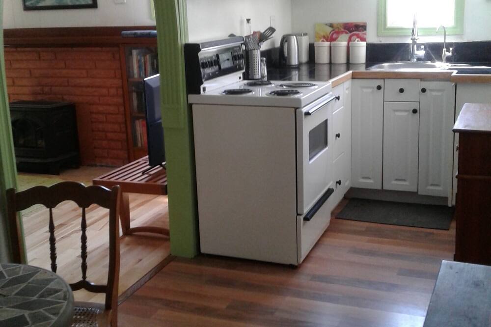 Photo of Kitchen in Boutiliers Point
