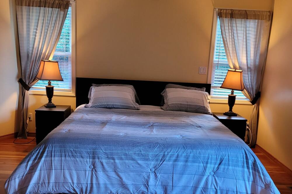 Photo of Bedroom in North Cowichan