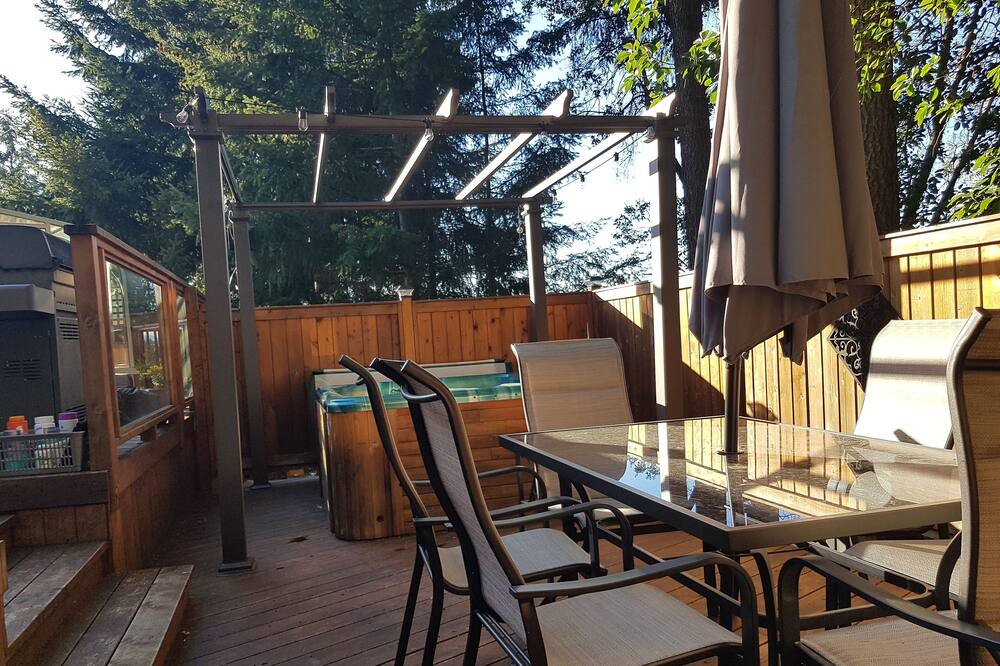 Photo of Patio Balcony in North Cowichan