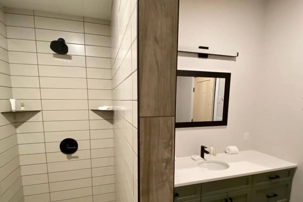 Photo of Bathroom in Wasagaming