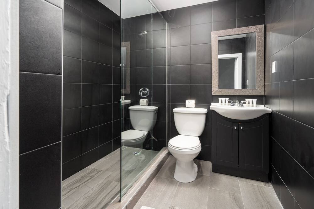 Photo of Bathroom in Quartier des Spectacles