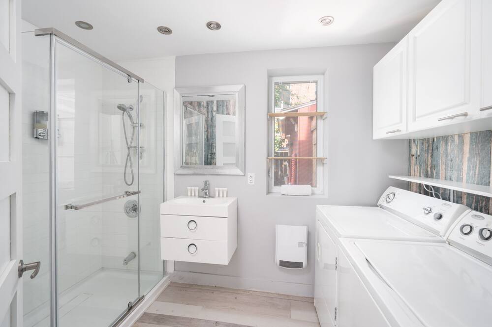 Photo of Bedroom in Quartier des Spectacles