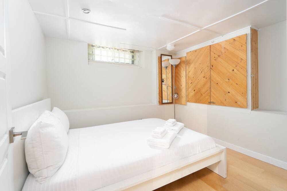 Photo of Bedroom in Quartier des Spectacles