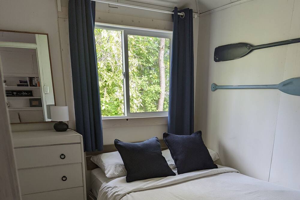 Photo of Bedroom in Winnipeg Beach