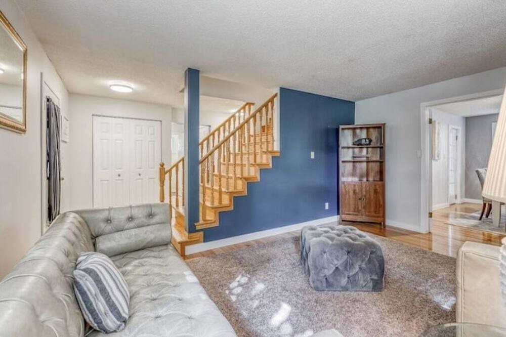 Photo of Livingroom in Southwest Calgary