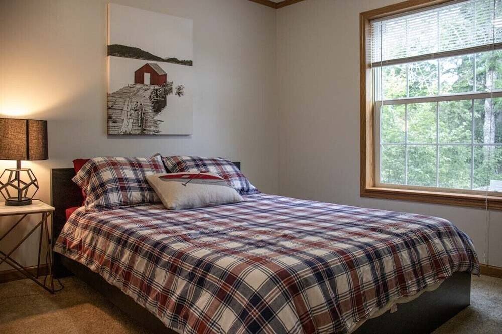 Photo of Bedroom in Ryerson