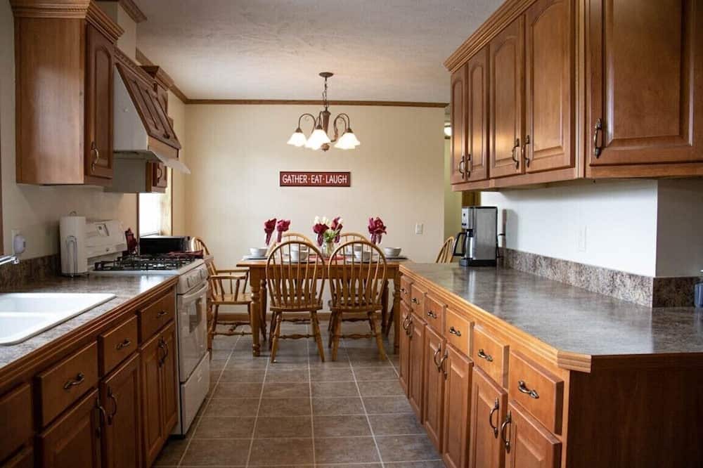 Photo of Kitchen in Ryerson