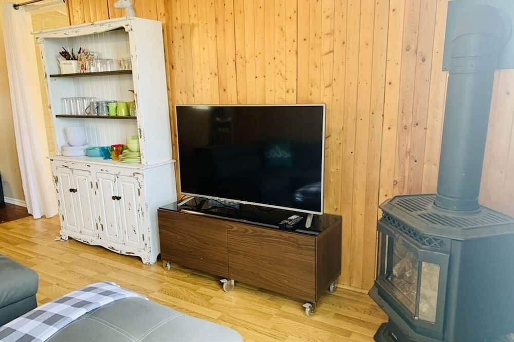 Photo of Bedroom in Saint-Valerien-de-Milton
