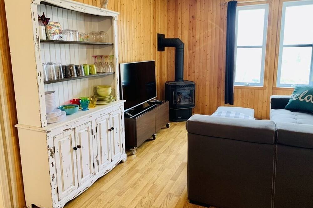 Photo of Livingroom in Saint-Valerien-de-Milton