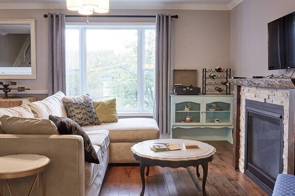 Photo of Livingroom in Prince Edward