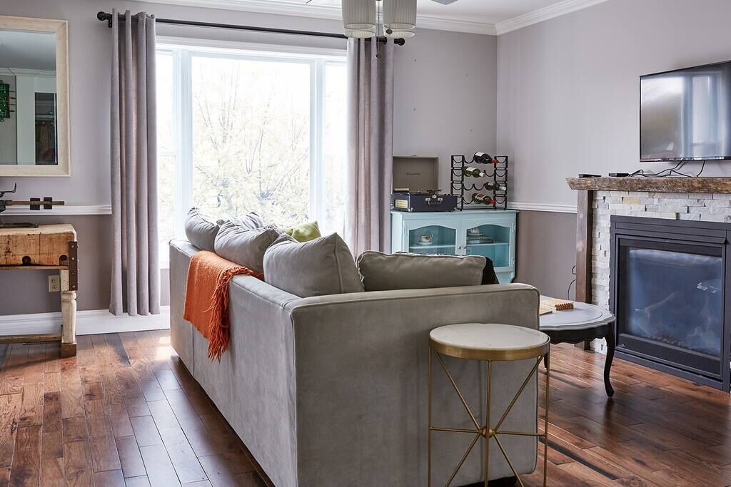 Photo of Livingroom in Prince Edward
