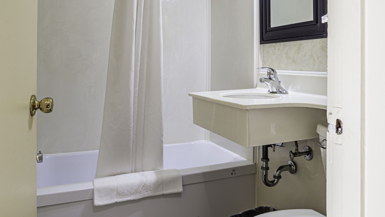 Photo of Bathroom in Terra Nova