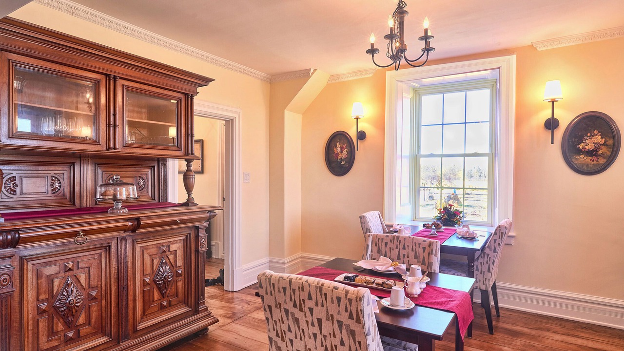 Photo of Livingroom in Oxford Mills