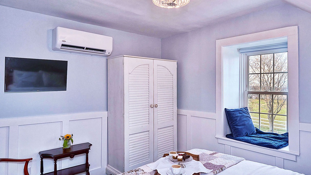 Photo of Bedroom in Oxford Mills