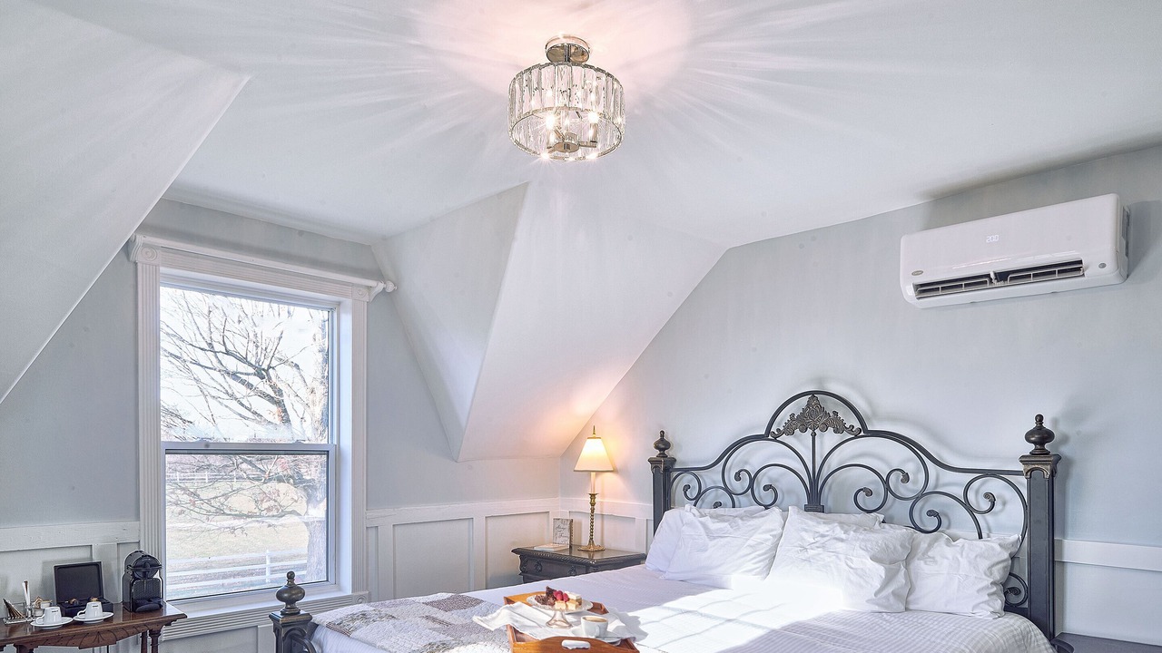 Photo of Bedroom in Oxford Mills