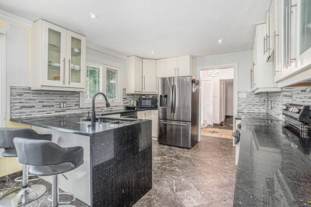 Photo of Kitchen in Aylmer