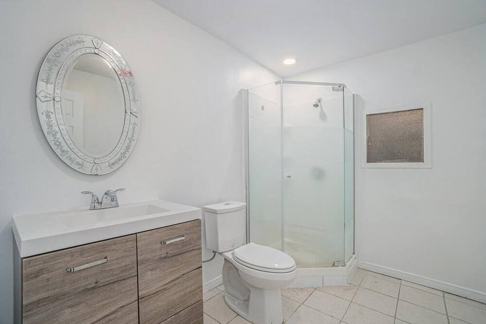 Photo of Bathroom in Aylmer
