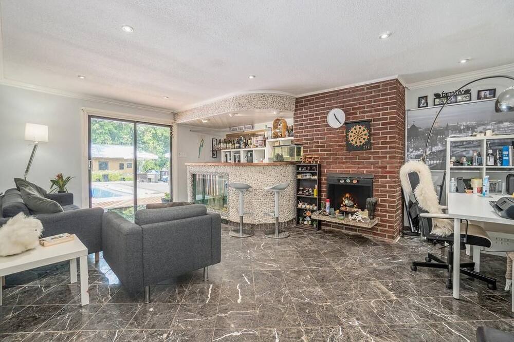 Photo of Livingroom in Aylmer