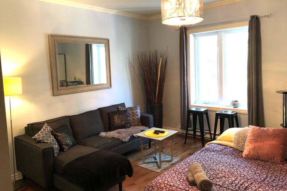 Photo of Livingroom in Gay Village