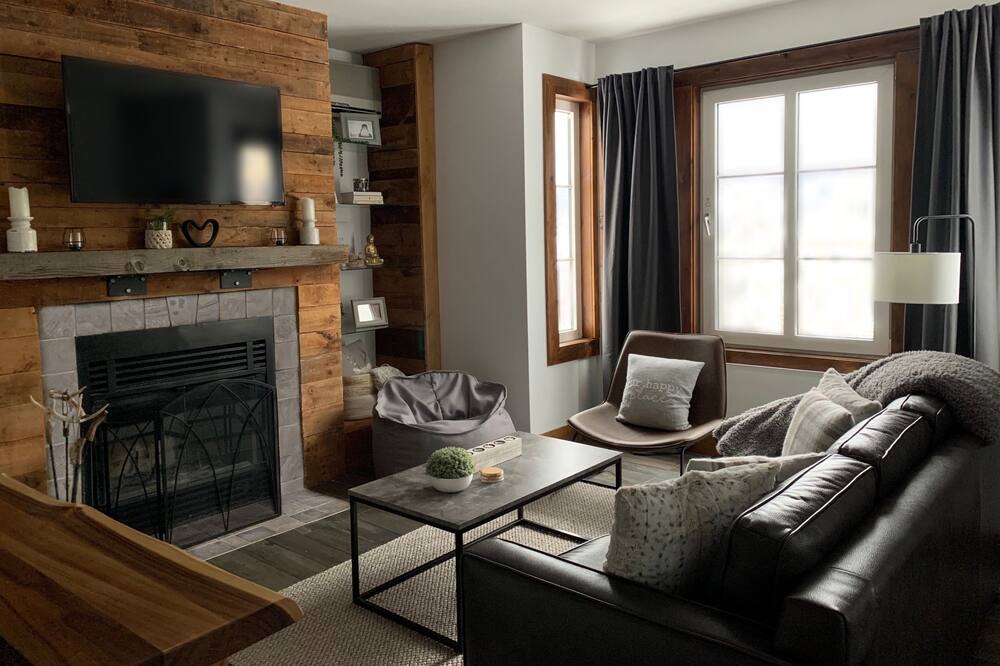 Photo of Livingroom in Mont-Tremblant Pedestrian Village