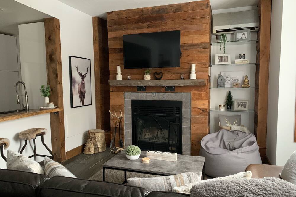 Photo of Livingroom in Mont-Tremblant Pedestrian Village