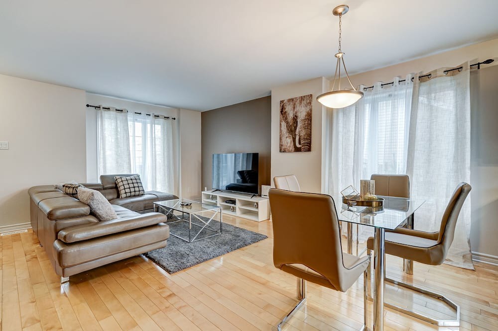 Photo of Livingroom in Plateau