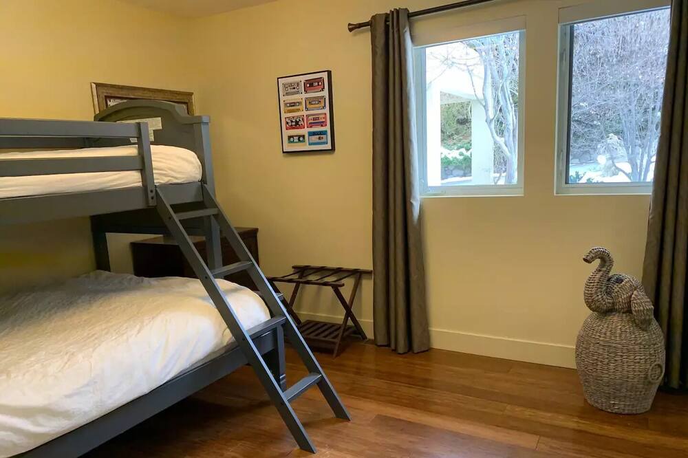 Photo of Bedroom in Westbank