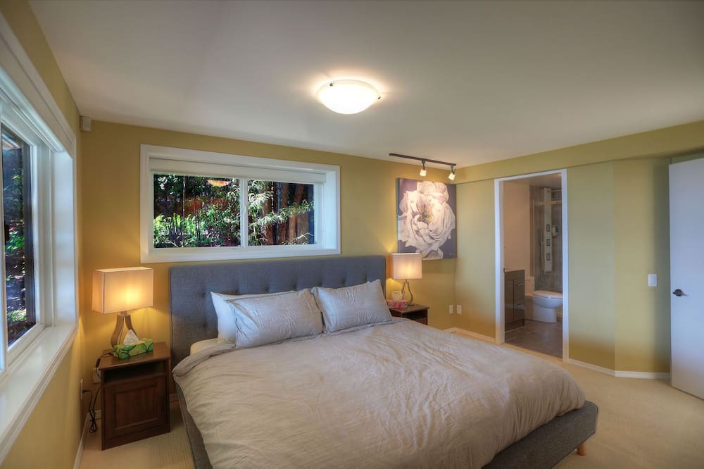 Photo of Bedroom in Westbank