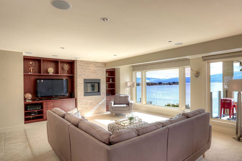 Photo of Livingroom in Westbank