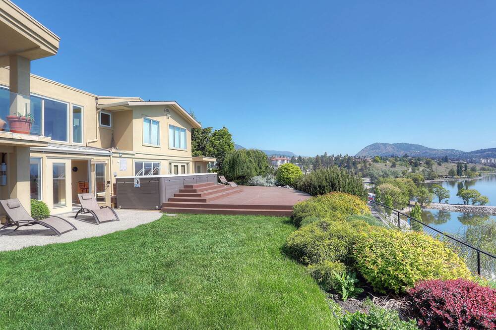 Photo of Outdoor in Westbank