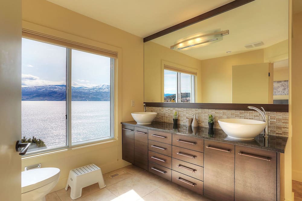 Photo of Bathroom in Westbank