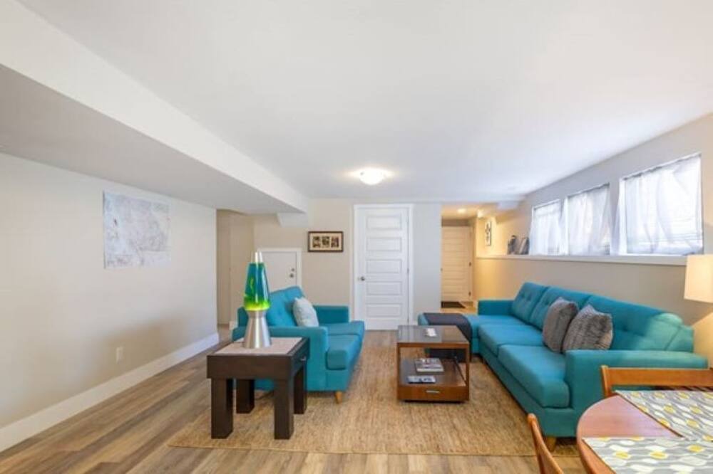 Photo of Livingroom in Kelowna Central Business District