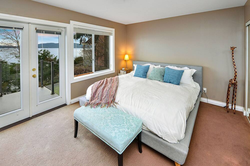 Photo of Patio Balcony in Mill Bay