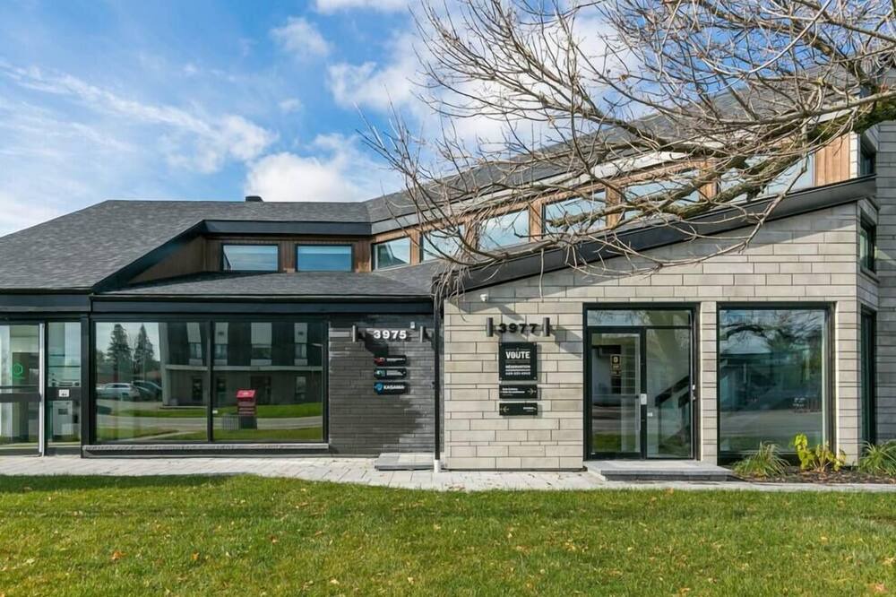 Photo of Outdoor in Laval