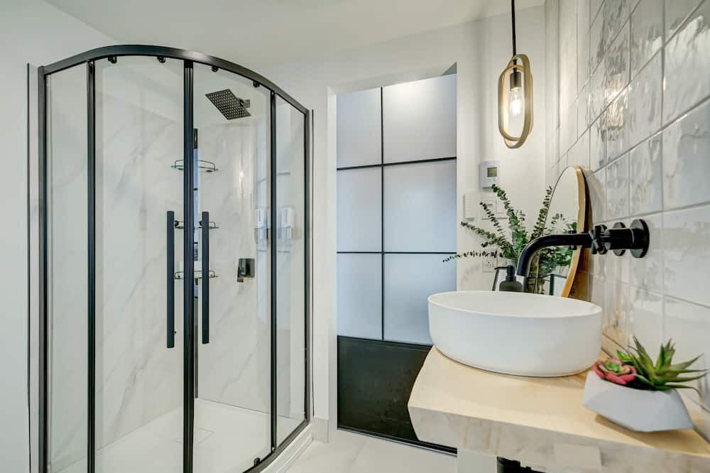 Photo of Bathroom in Sainte-Agathe-des-Monts