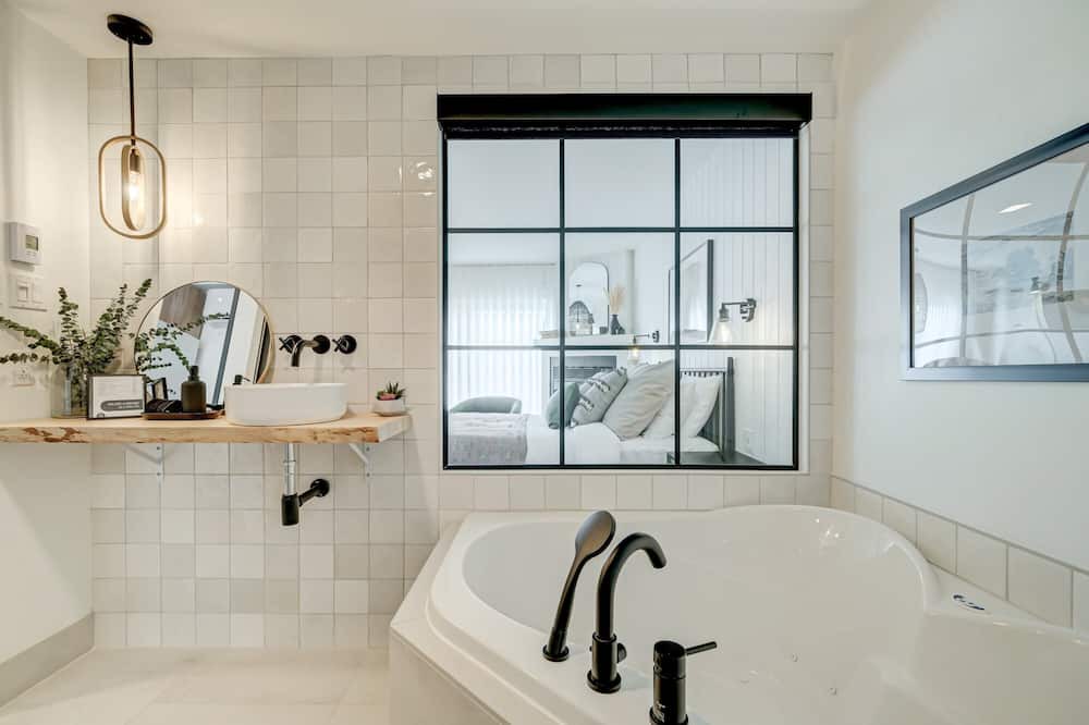 Photo of Bathroom in Sainte-Agathe-des-Monts